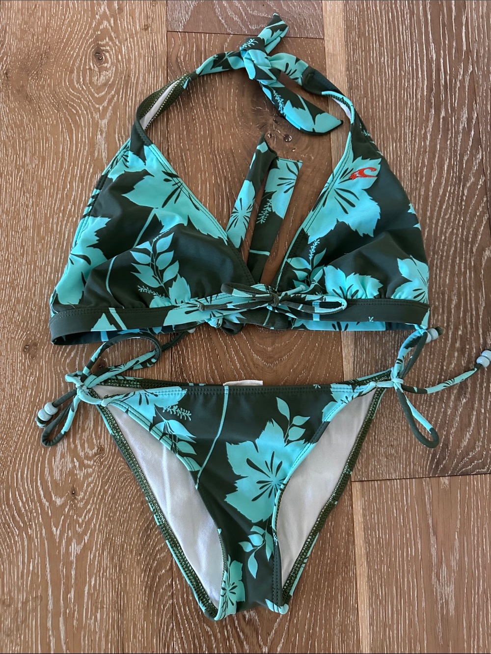 Vintage (90’s) O’NEILL TROPICAL Floral Halter Bikini Set.Top-D Cup/XL, Bottom-XS